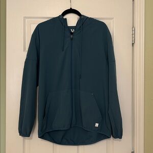 Vuori Stonesteps Windbreaker Jacket in Tide